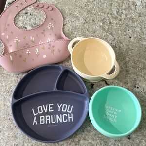 Suction plate, 2 suction bowls and bib